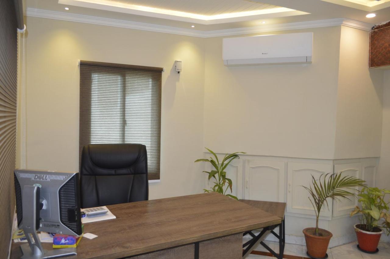 New Shelton Guest House Islamabad Extérieur photo