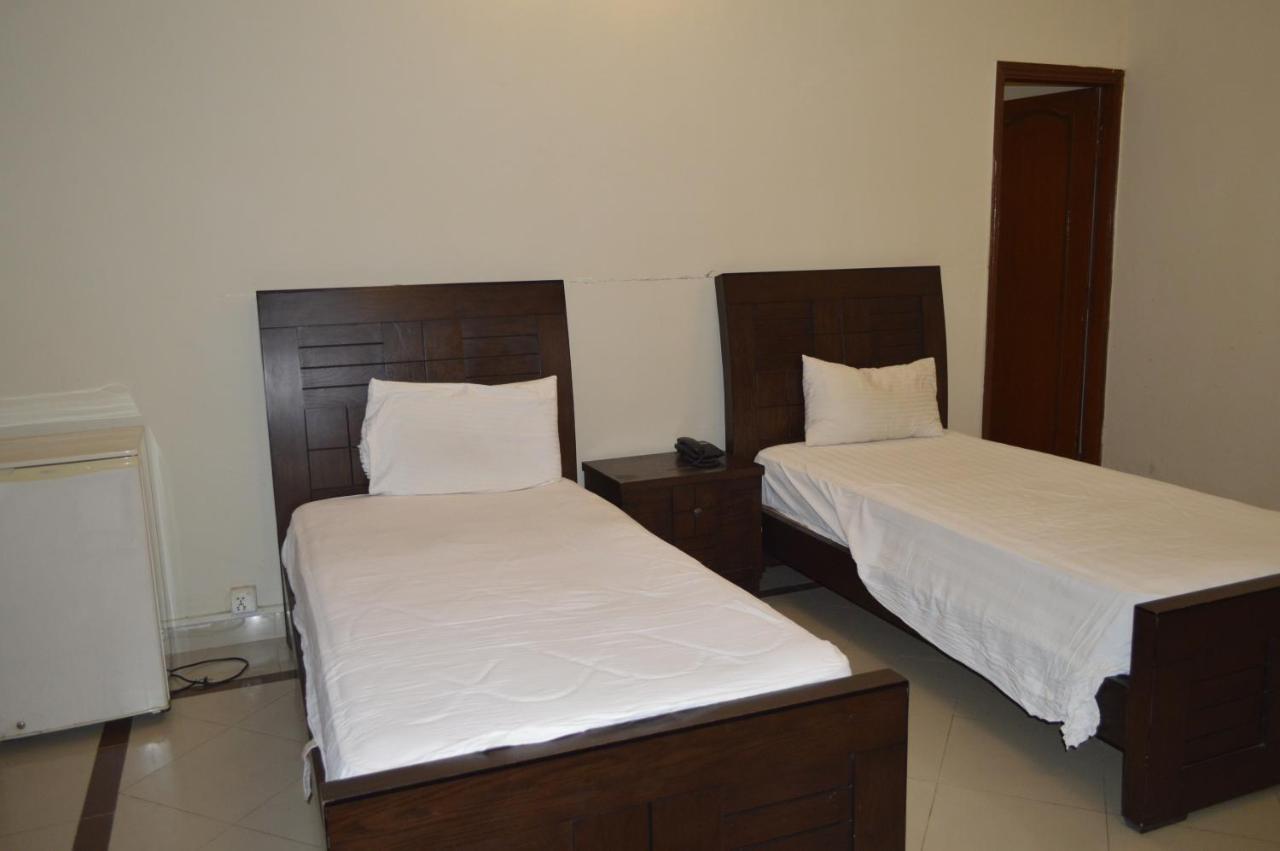 New Shelton Guest House Islamabad Extérieur photo