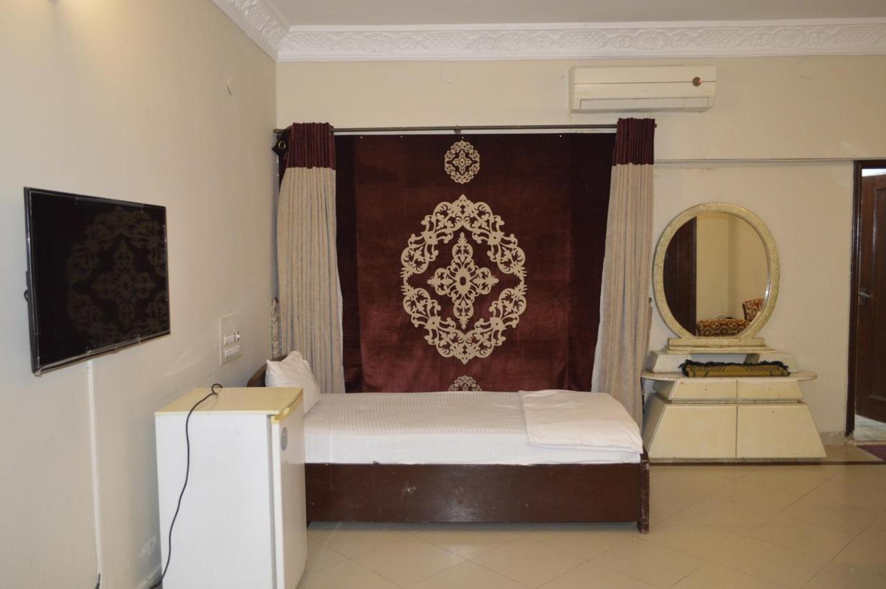 New Shelton Guest House Islamabad Extérieur photo