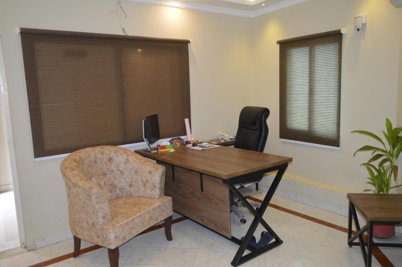 New Shelton Guest House Islamabad Extérieur photo