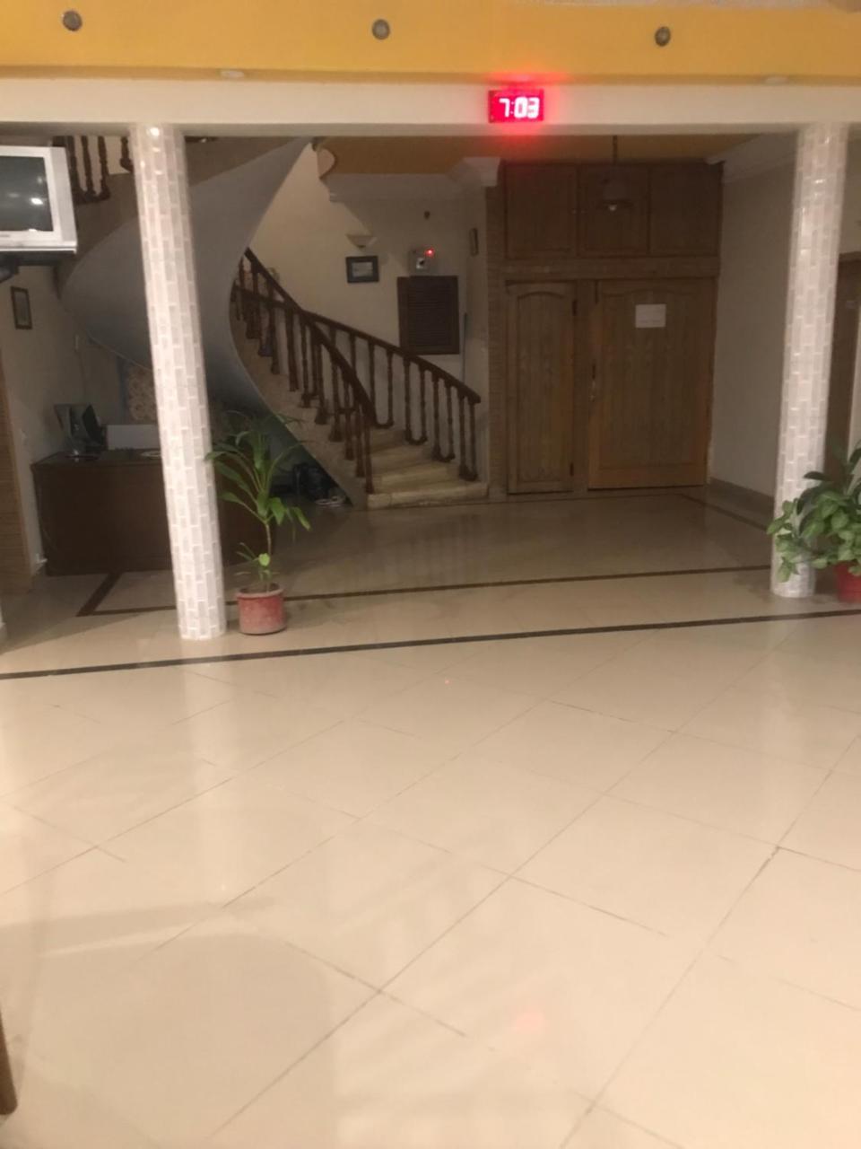 New Shelton Guest House Islamabad Extérieur photo