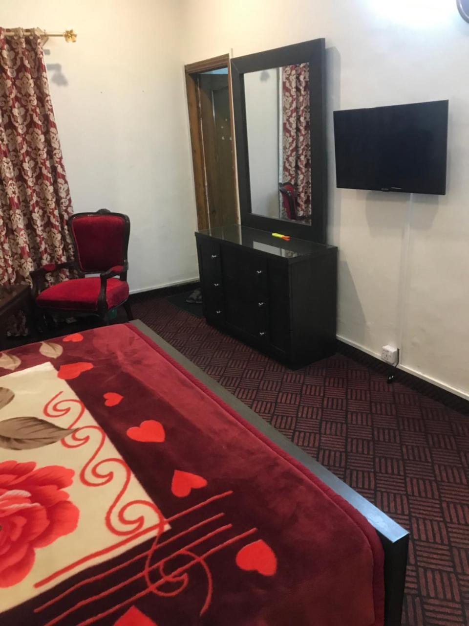 New Shelton Guest House Islamabad Extérieur photo