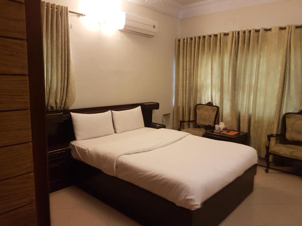 New Shelton Guest House Islamabad Extérieur photo