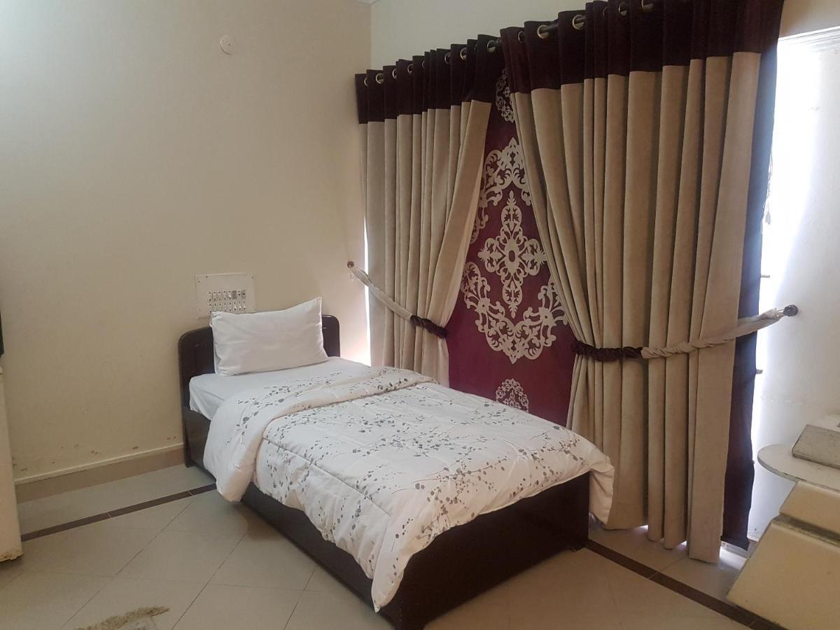 New Shelton Guest House Islamabad Extérieur photo